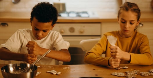 Kids making Cookies