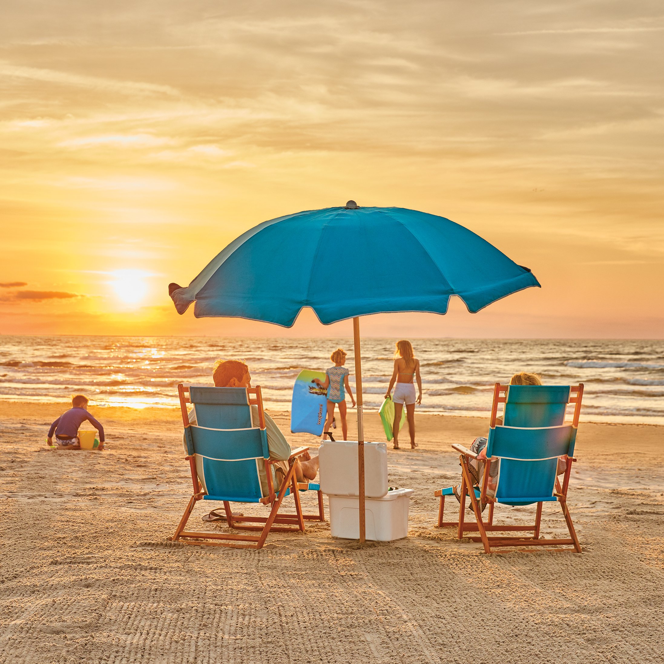 Port_Aransas_Beach_Sunrise_Family_2