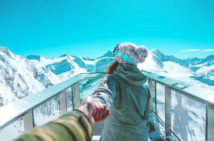 Social_Influencer_Skiing